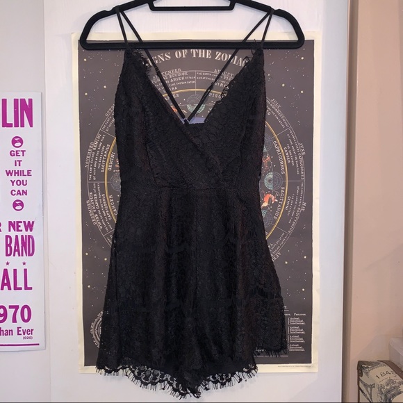Miami Black Lace Cross Back Spaghetti Strap Romper Sz XS
